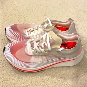 Nike zoom fly brand new MSRP $160